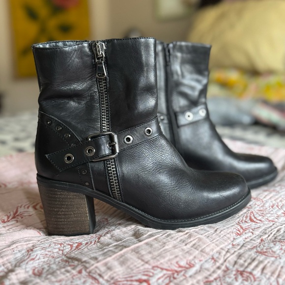 Mercante Fiori Black Leather Ankle Boots with Buckle - Picture 1 of 5